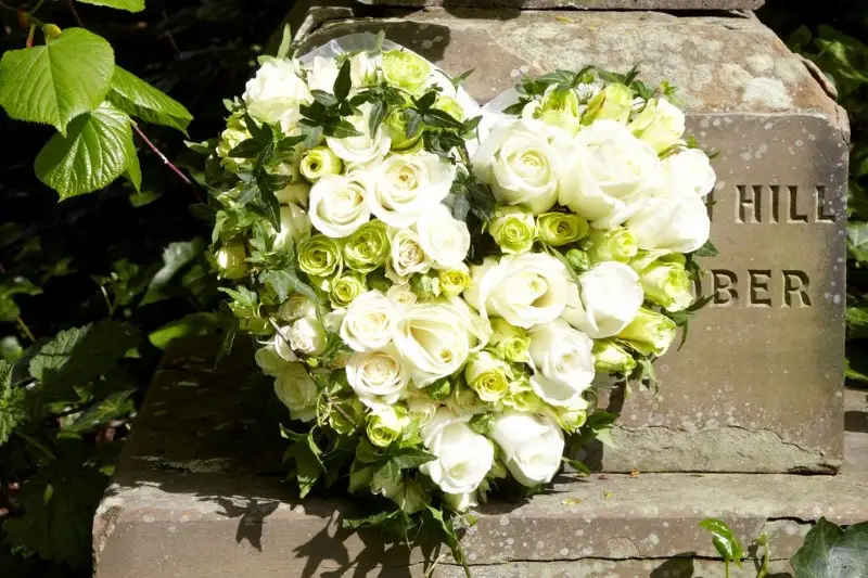 Funeral Heart Luxury Roses in White and Green Funeral Heart Luxury Roses in White and Green