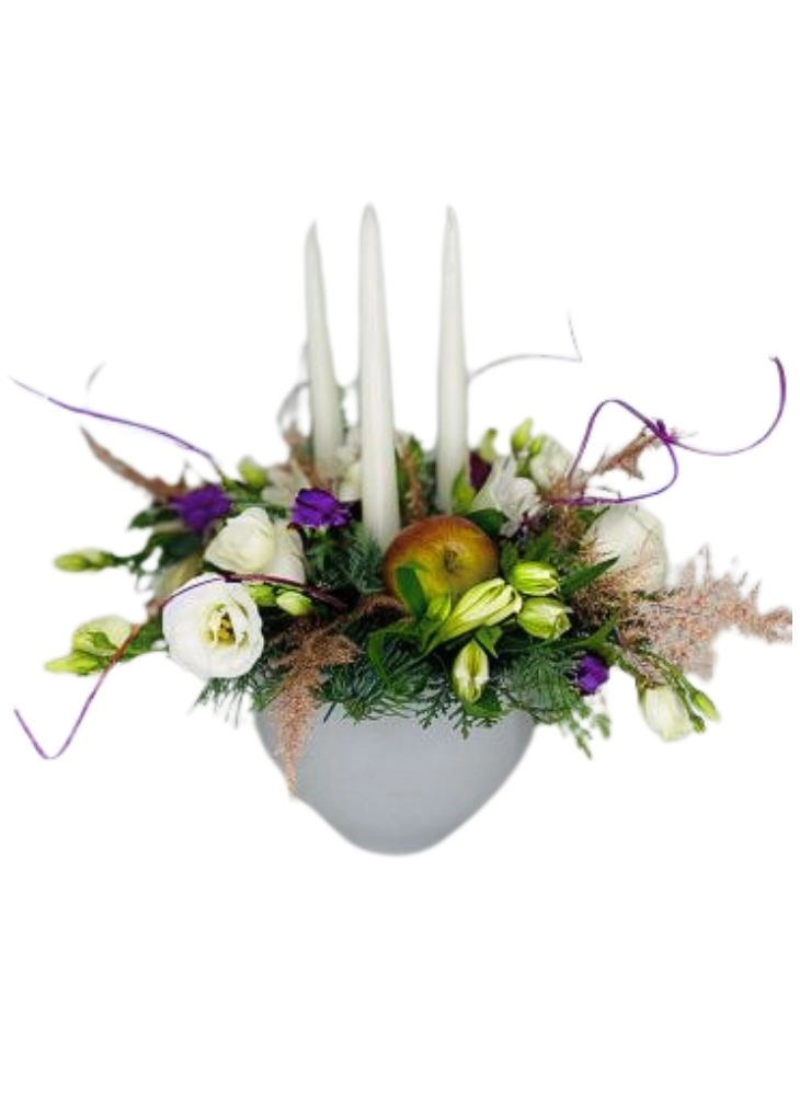 Luxury Yuletide Christmas Candle Arrangement for a table