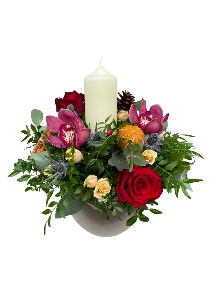 Mulled Wine Christmas Table Arrangement