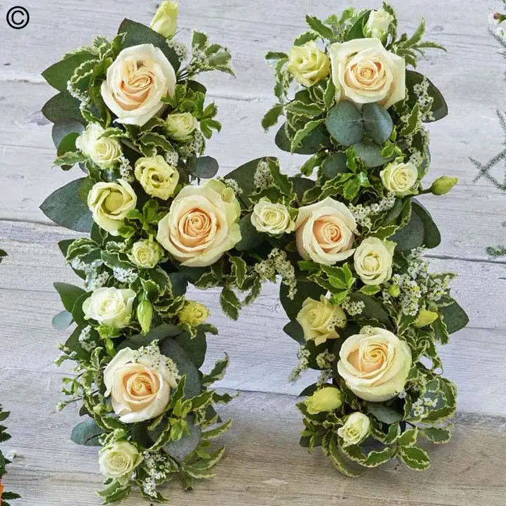Tribute Letter - White and Green